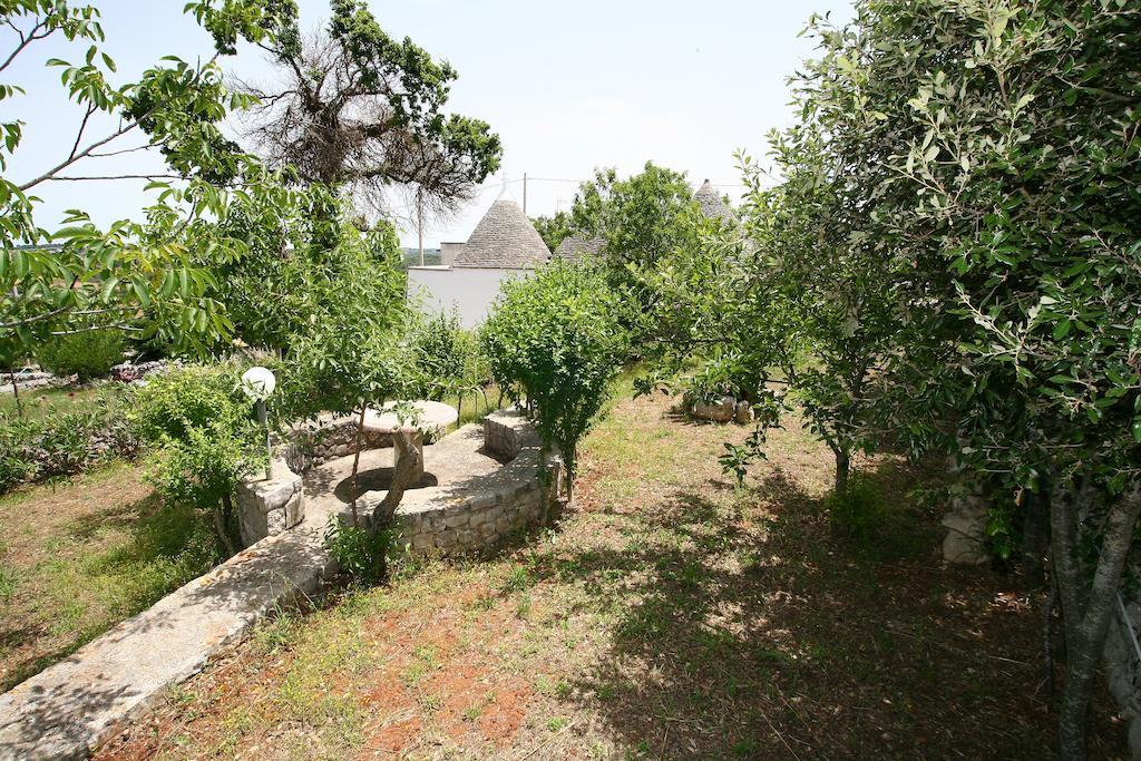לוקורוטונדו Trulli Convertini חדר תמונה