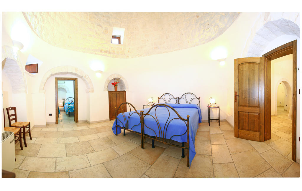 לוקורוטונדו Trulli Convertini חדר תמונה