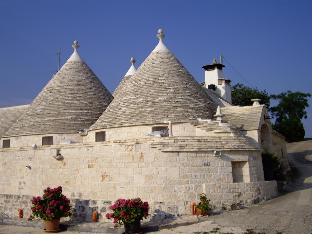 לוקורוטונדו Trulli Convertini מראה חיצוני תמונה